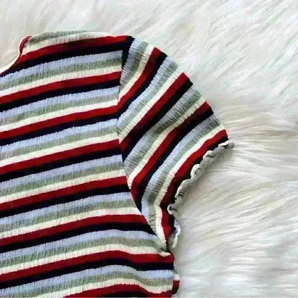 American Eagle Outfitters Cropped Ruffle Hem Striped Tee Small - Picture 4 of 6
